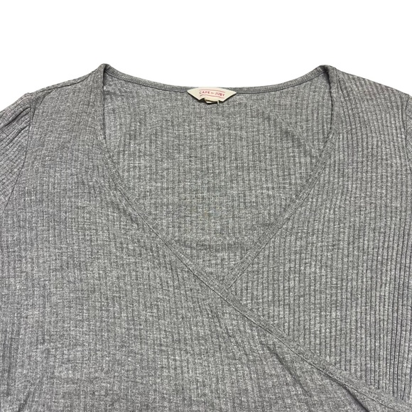 CAPE JUBY Women’s Medium Gray V-neck Crossover Wrap Ribbed Long Sleeve BodySuit - Picture 10 of 12